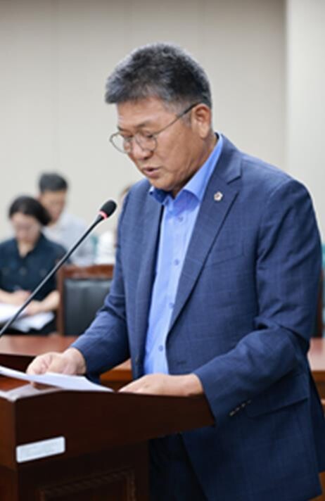 신의준 전남도의원, 전복 가두리 감축...