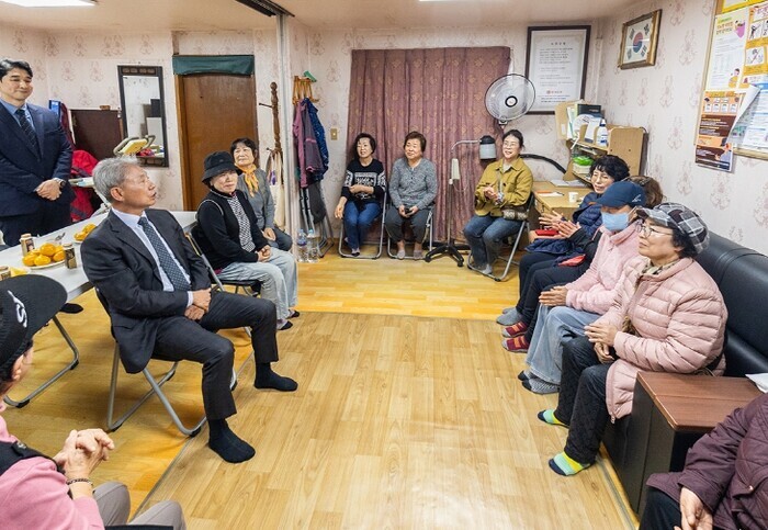 윤환 계양구청장, 경로당 현장 방문해...