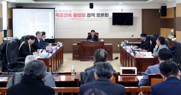 인천시의회, 목조건축을 통한 탄소중립...