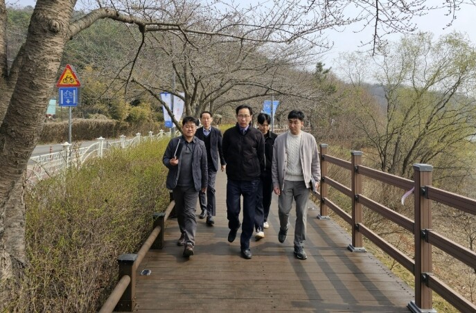 수원시 장안구청장, 광교마루길 새 단...